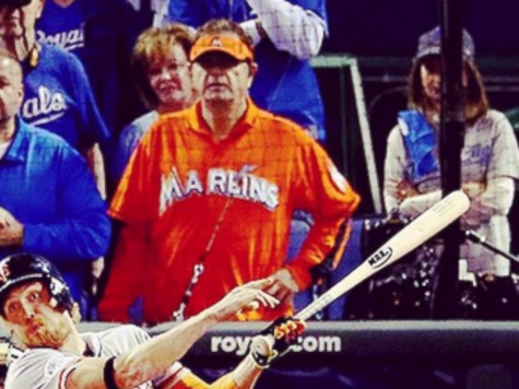 Guy with marlins cheap jersey behind home plate