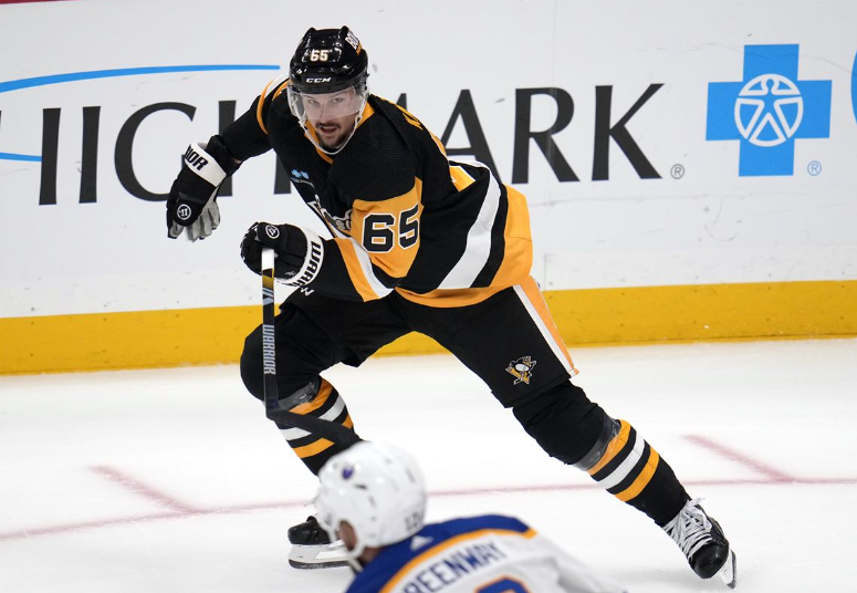 Erik Karlsson in a Pittsburgh Penguins uniform
